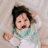 Coco Moon Lei Stand Bib