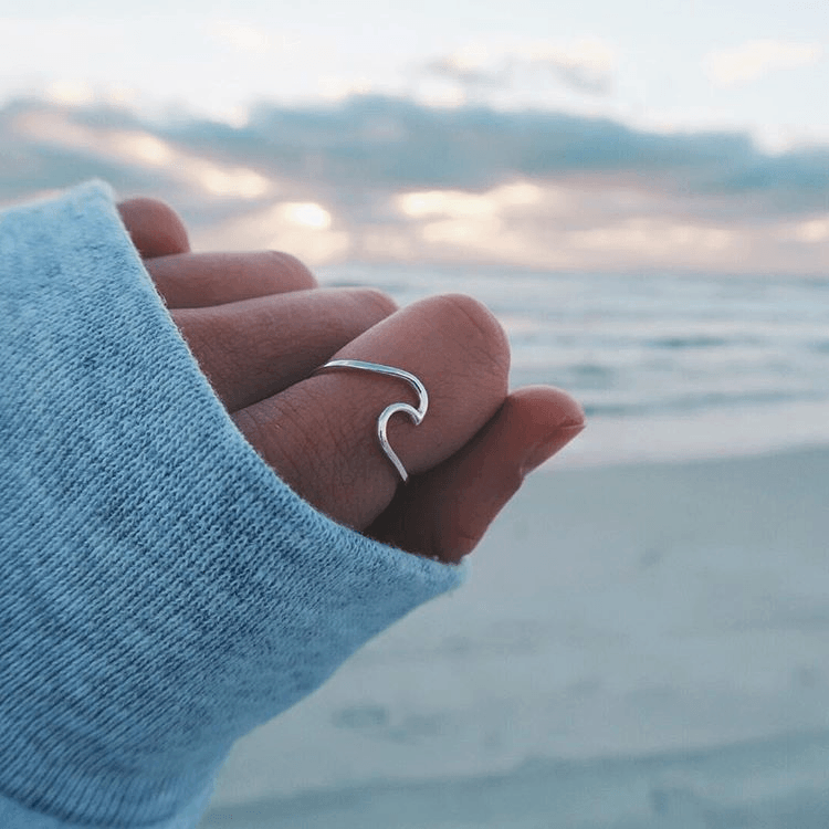 Pura vida sale enamel wave ring